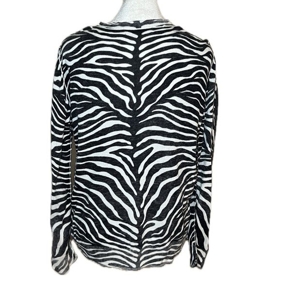 Michael Kors Black & White Zebra Print Lightweight Knit Sweater | Size Small - Picture 5 of 9